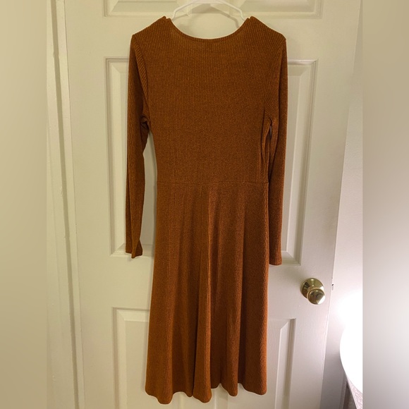 Old Navy Wrap Dress - Picture 3 of 3
